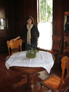 Nancy Dunn donates Tiger Oak Table