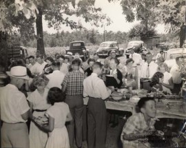 dinner on the grounds