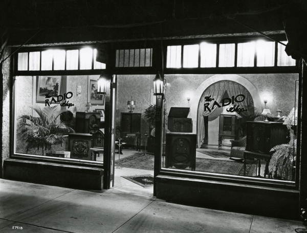 Miami radio shop, 1920's, from floridamemory.com