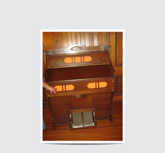 Before repair pump organ