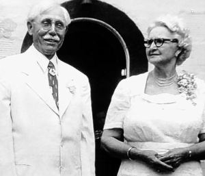 AB Edwards and his wife Fannie Lowe